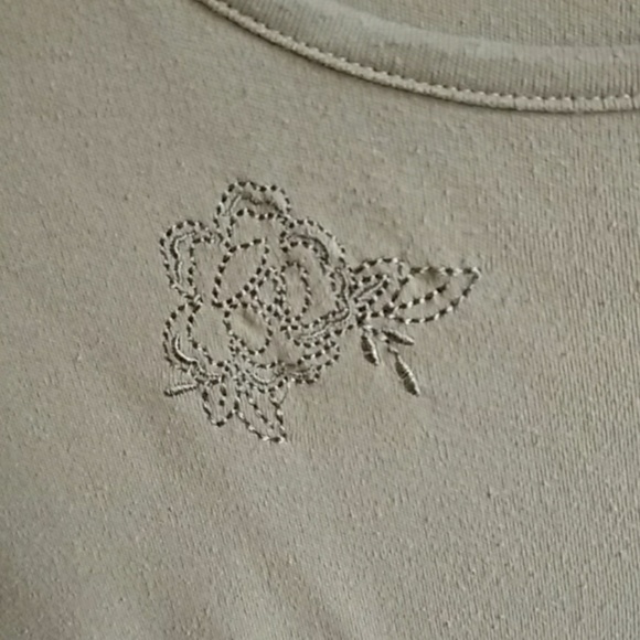 Women's olive green long sleeve pullover shirt - Picture 2 of 3